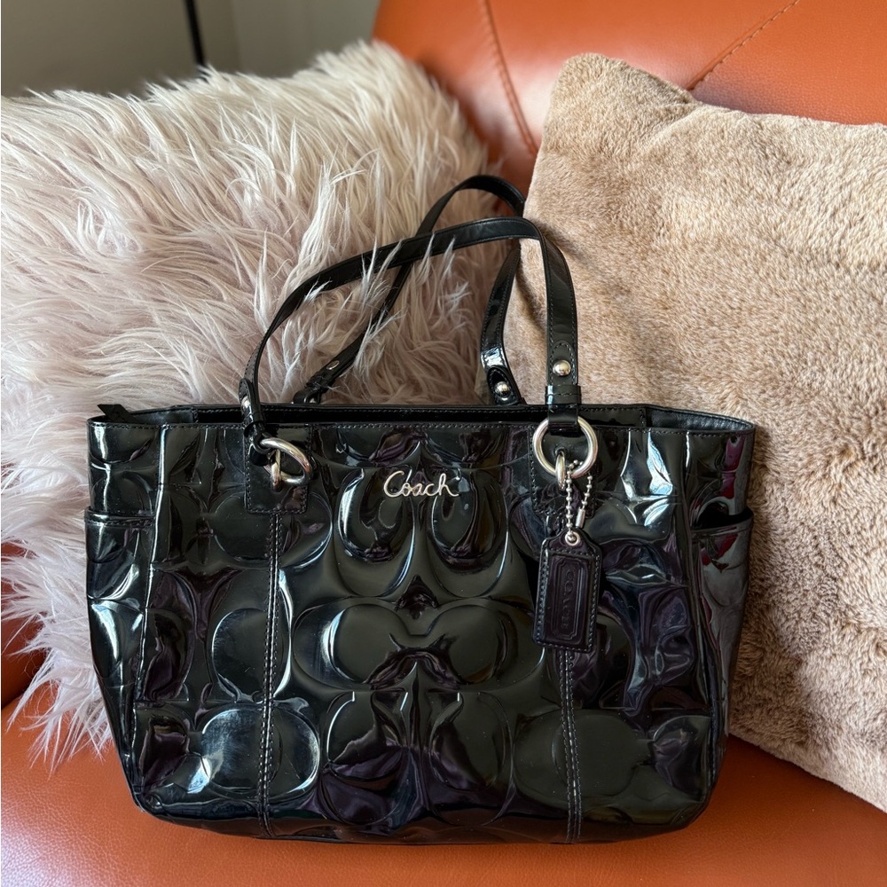 COACH Black Patent Leather Embossed C East West Gallery Large Tote F17728